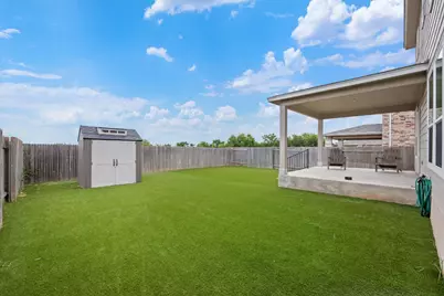 325 Fort William Street, Hutto, TX 78634 - Photo 28