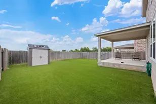 325 Fort William St, Hutto, TX 78634 - Photo 28