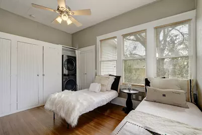 221 N Johnson Avenue, San Marcos, TX 78666 - Photo 22