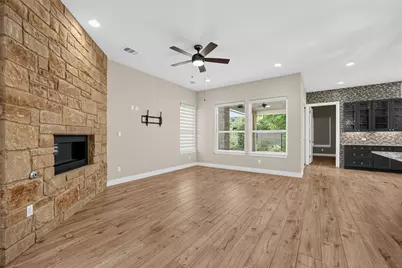 317 Skyflower Drive, Georgetown, TX 78628 - Photo 4