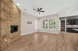 317 Skyflower Dr, Georgetown, TX 78628 - Photo 4