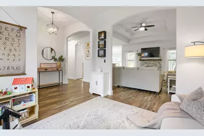 6101 Cimmaron Trail, Lago Vista, TX 78645 - Photo 10