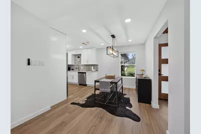 2102 Lear Lane, Austin, TX 78745 - Photo 4