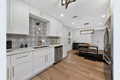 2102 Lear Lane, Austin, TX 78745 - Photo 10