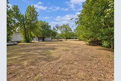 1809 Main Street, Liberty Hill, TX 78642 - Photo 14