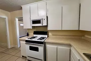 1610 Wilshire Blvd, Austin, TX 78722 - Photo 6