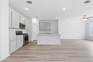 183 Bellie Ln, Kyle, TX 78640 - Photo 10