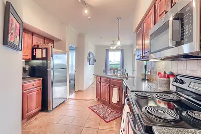 7701 Rialto Boulevard #1128, Austin, TX 78735 - Photo 6