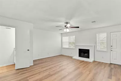 1834 River Crossing Circle #D, Austin, TX 78741 - Photo 4