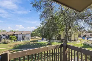 1834 River Crossing Cir, Austin, TX 78741 - Photo 20