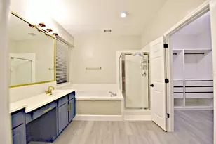 1933 Chasewood Dr, Austin, TX 78727 - Photo 14