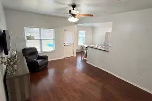 32 Golden Poppy Loop, Morgans Point, TX 76513 - Photo 4