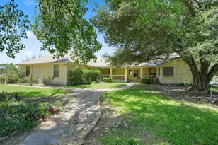 280 Windy Ln, Taylor, TX 76574 - Photo 32