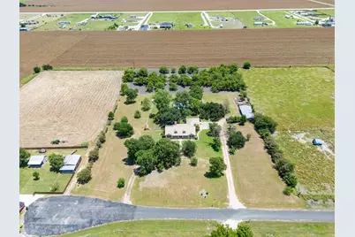 280 Windy Lane, Taylor, TX 76574 - Photo 4