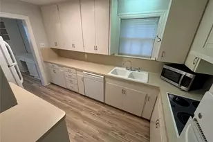 807 Bouldin Ave, Austin, TX 78704 - Photo 4