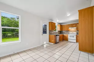 164 Southwood Dr, Granite Shoals, TX 78654 - Photo 6