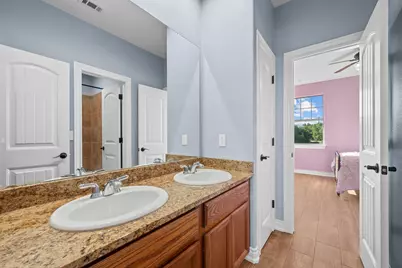 140 N Encino Crossing, Liberty Hill, TX 78642 - Photo 20