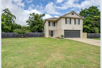 1302 Crete Lane, Pflugerville, TX 78660 - Photo 2