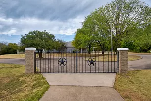 2524 S Robinson Dr, Robinson, TX 76706 - Photo 10