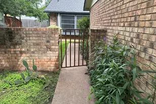 9217 Singing Quail Dr, Austin, TX 78758 - Photo 2