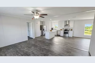 925 Old Spanish Trail, Buchanan Dam, TX 78609 - Photo 4