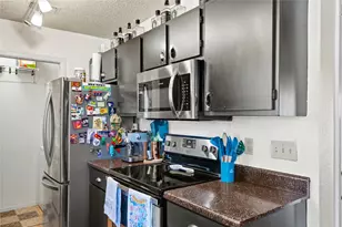 2018 W Rundberg Ln, Austin, TX 78758 - Photo 12