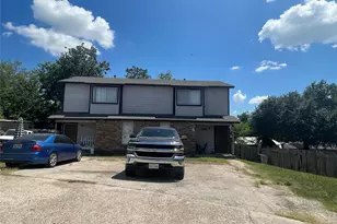 1605 Pleasant Cove, Austin, TX 78754 - Photo 2
