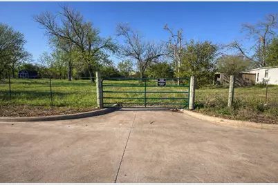 1314 Farm Street, Bastrop, TX 78602 - Photo 1