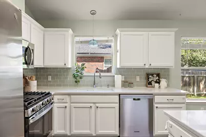 4400 Destinys Gate Drive, Austin, TX 78727 - Photo 12