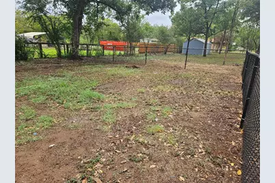 901 N Main Street, Elgin, TX 78621 - Photo 14