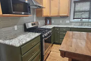 901 N Main St, Elgin, TX 78621 - Photo 4
