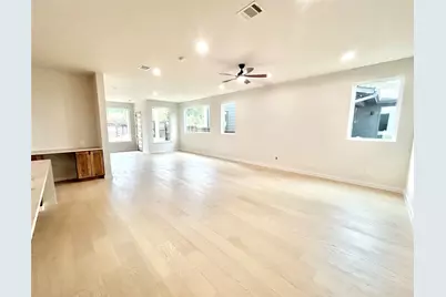 4324 Airport Boulevard #B, Austin, TX 78722 - Photo 8