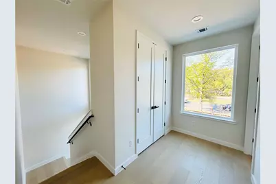 4324 Airport Boulevard #B, Austin, TX 78722 - Photo 10