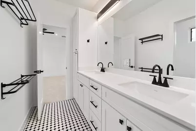 1500 Sylvan Glade #2B, Austin, TX 78745 - Photo 22