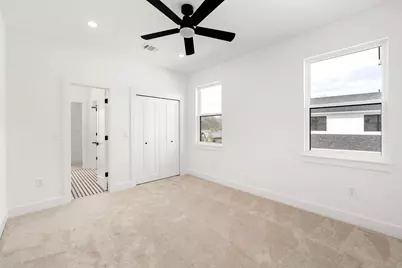 1500 Sylvan Glade #2B, Austin, TX 78745 - Photo 18