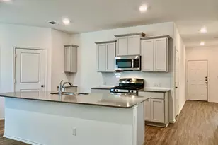 105 Blue Blaze Trl, Georgetown, TX 78628 - Photo 6