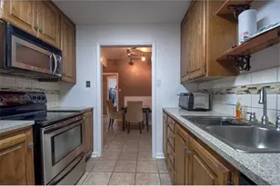 2529 Rio Grande St, Austin, TX 78705 - Photo 2