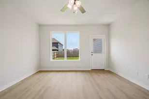 308 Boatright Blvd, Jarrell, TX 76537 - Photo 6