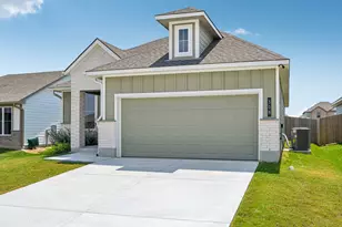 308 Boatright Blvd, Jarrell, TX 76537 - Photo 2