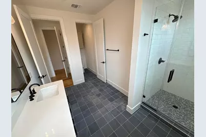 4806 Lott Avenue, Austin, TX 78721 - Photo 20