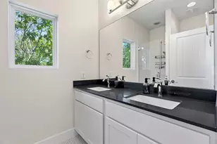 1160 Lott Ave, Austin, TX 78721 - Photo 24