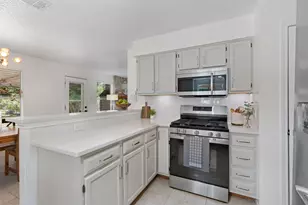 14034 Maricella Ln, Pflugerville, TX 78660 - Photo 6