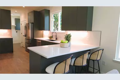 4200 Valley View Road #B, Austin, TX 78704 - Photo 6