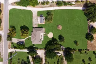 770 Green Acres, Georgetown, TX 78626 - Photo 32