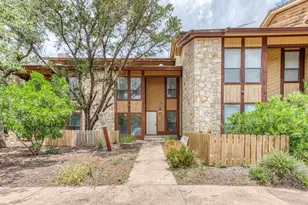 901 Cheyenne, Horseshoe Bay, TX 78657 - Photo 2