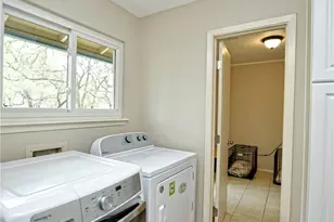 11315 Alhambra Dr, Austin, TX 78759 - Photo 14
