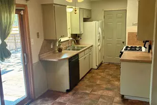 4910 Manchester Cir, Austin, TX 78745 - Photo 4