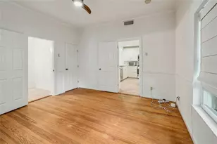 1306 E 2nd St, Austin, TX 78702 - Photo 18