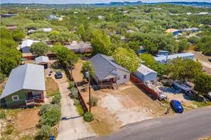 691 Tamarack Dr, Canyon Lake, TX 78133 - Photo 2