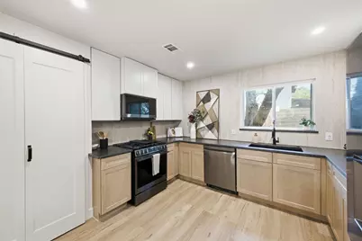 400 Chippendale Avenue, Austin, TX 78745 - Photo 8